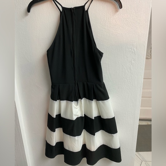 B Darlin dress, black and white. Size 5/6 - Picture 4 of 5